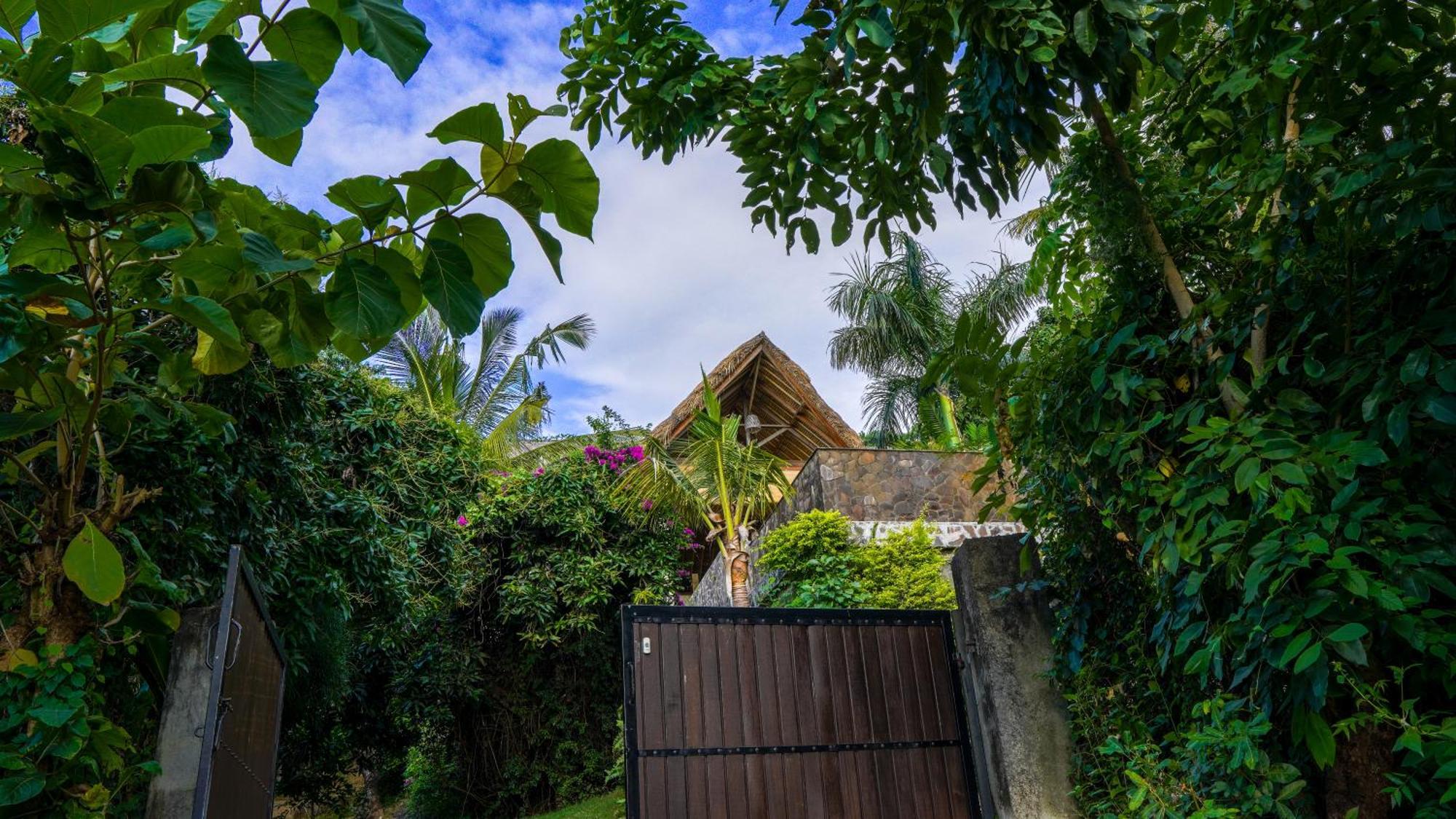 Sanglung Villas & Suites Kubutambahan  Pokoj fotografie
