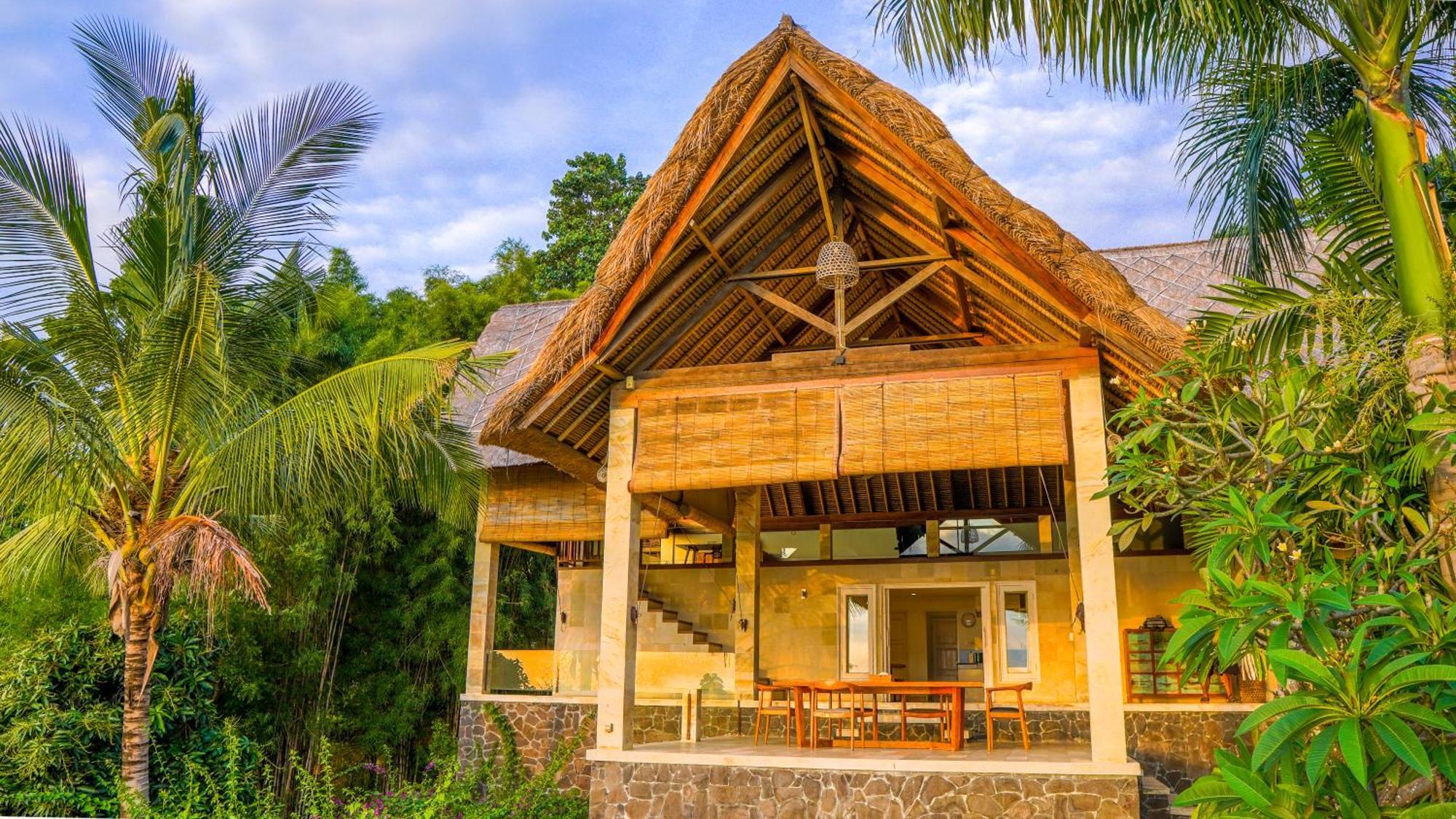 Sanglung Villas & Suites Kubutambahan  Pokoj fotografie